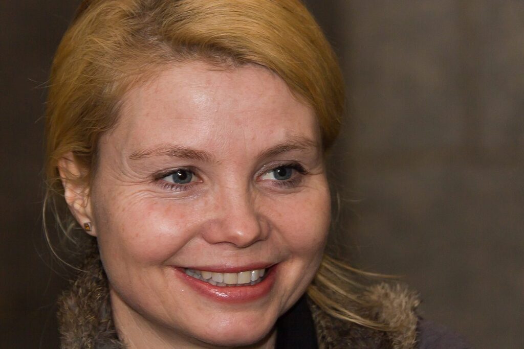 annette frier schlaganfall