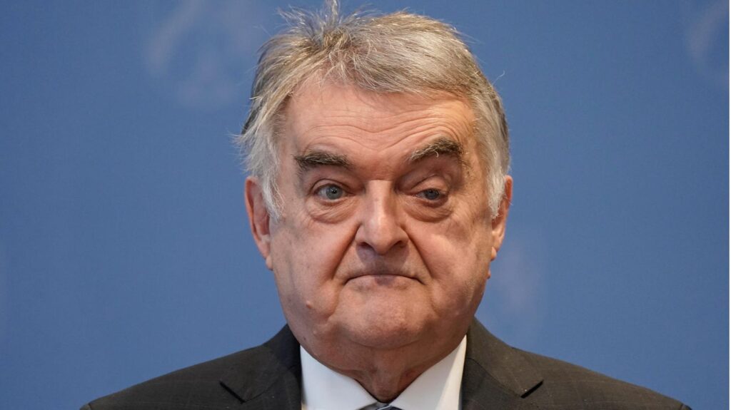 Herbert Reul Auge – Die ganze Wahrheit über seine Augen-Erkrankung herbert reul auge