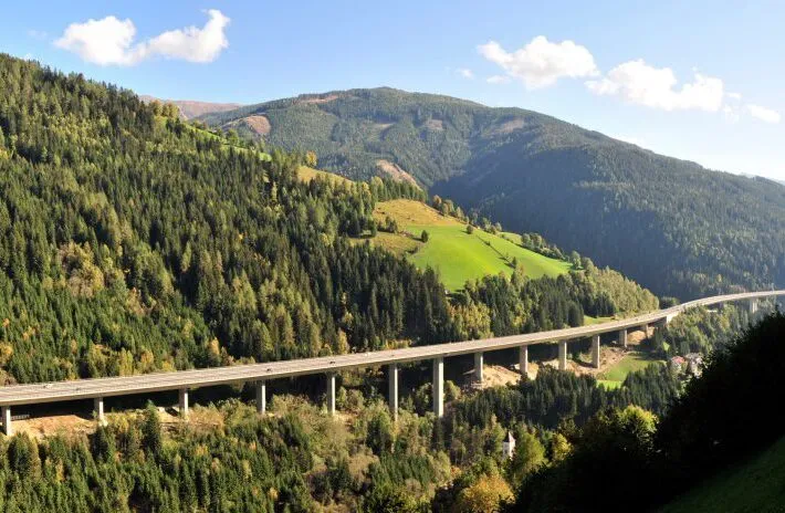 Tauernautobahn: Alles, was Sie über die A10 durch die Alpen wissen müssen tauernautobahn