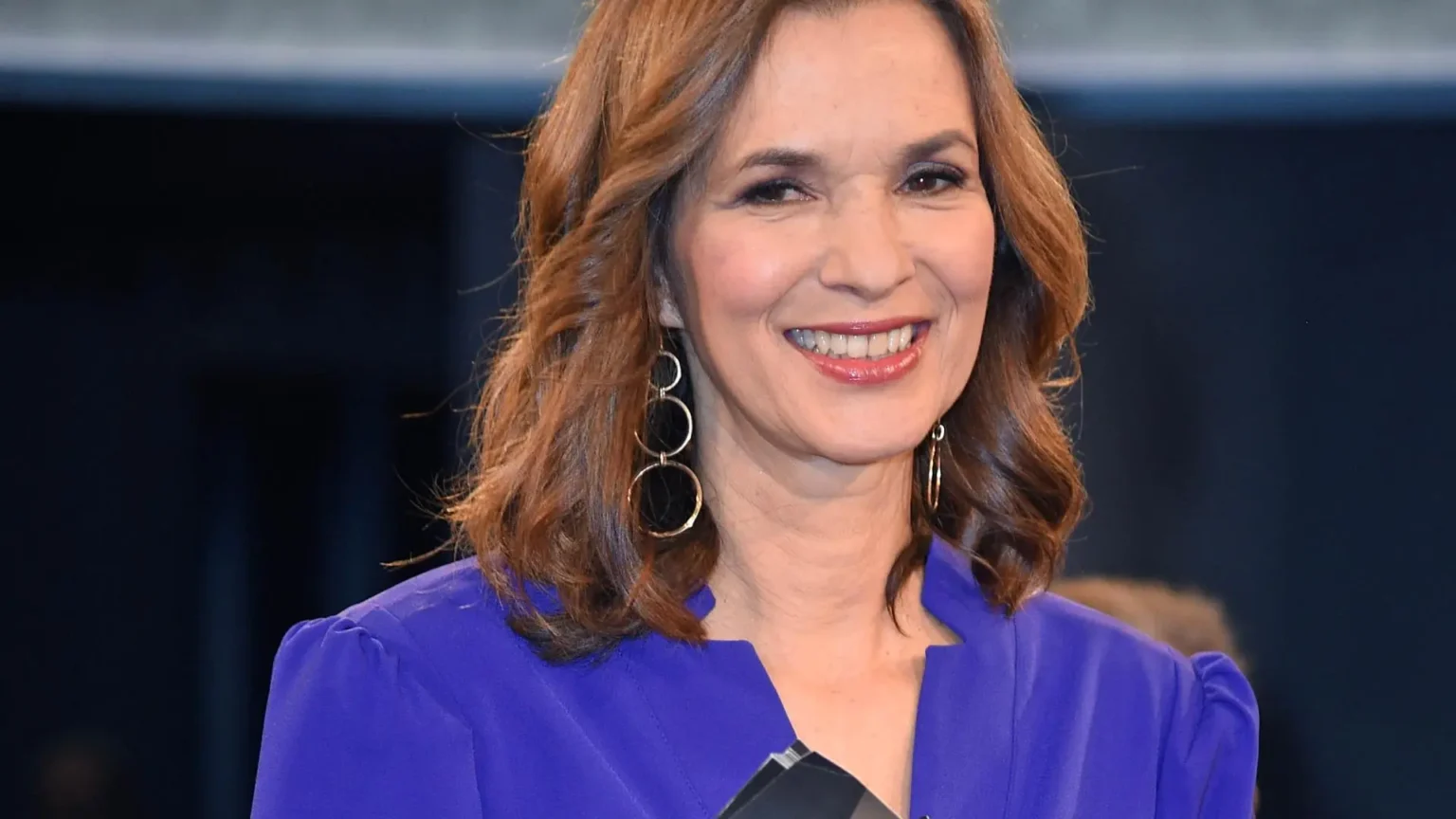 julia niharika sen ehemann