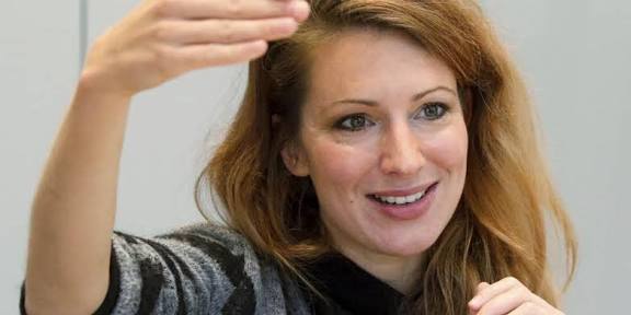 Mara Bergmann: Karriere, Leben und Weg einer bekannten TV-Moderatorin! mara bergmann